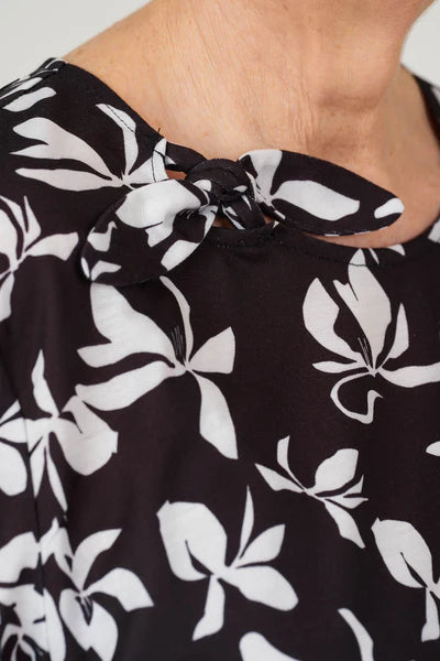 Adaptive Top - Julia | Black